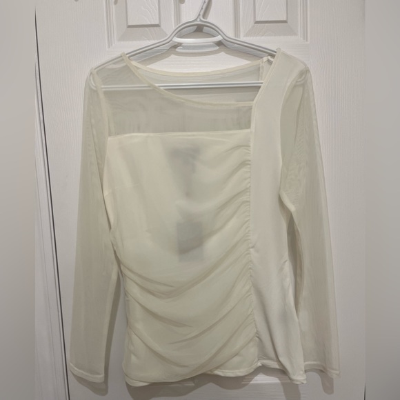 NWT DKNY White Ruffled Top - Picture 1 of 3